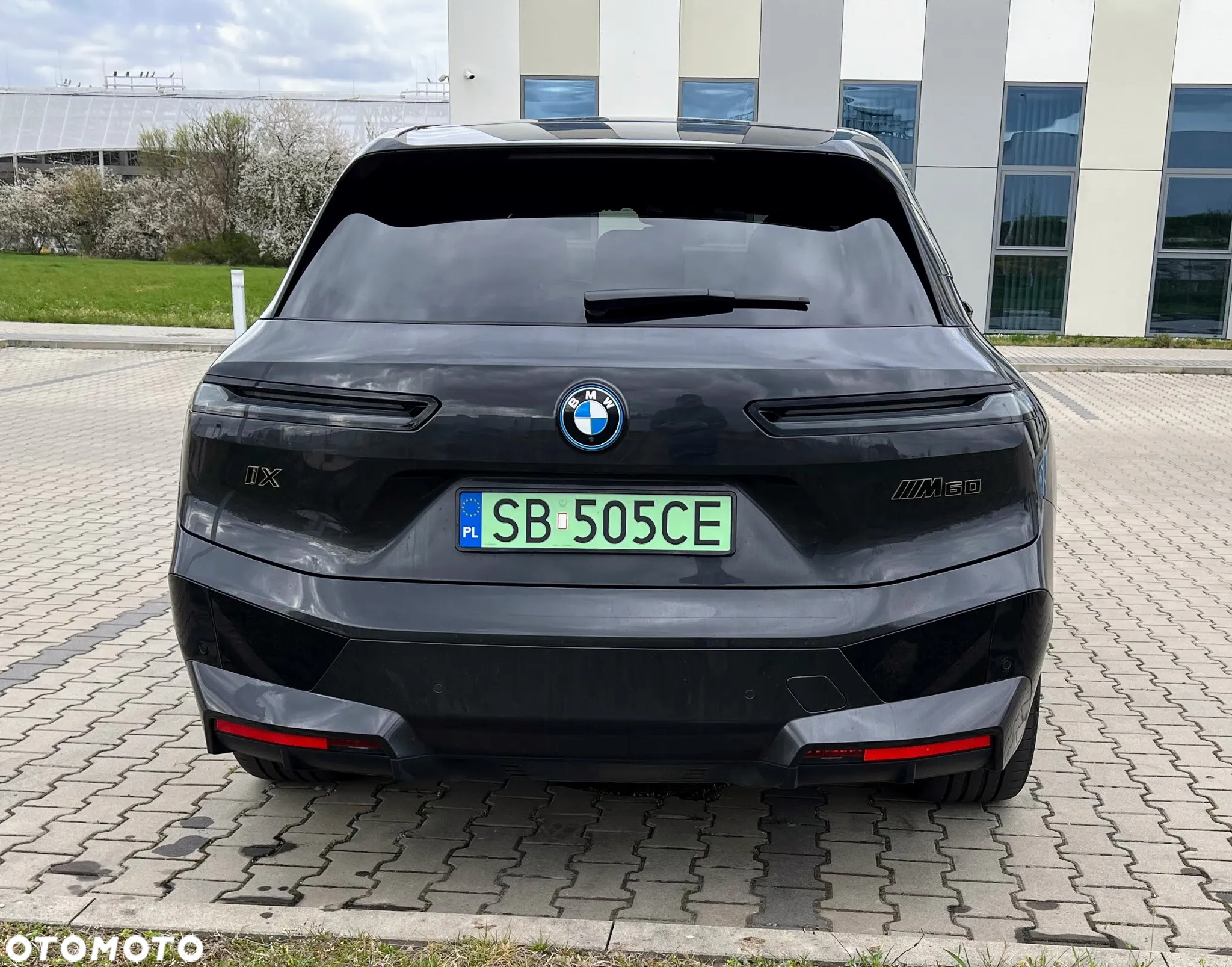 BMW iX - 6