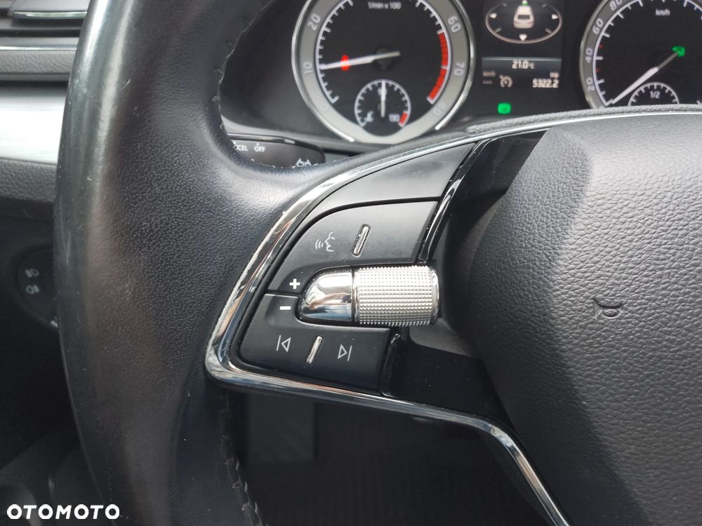 Skoda Superb 1.5 TSI Ambition DSG - 21