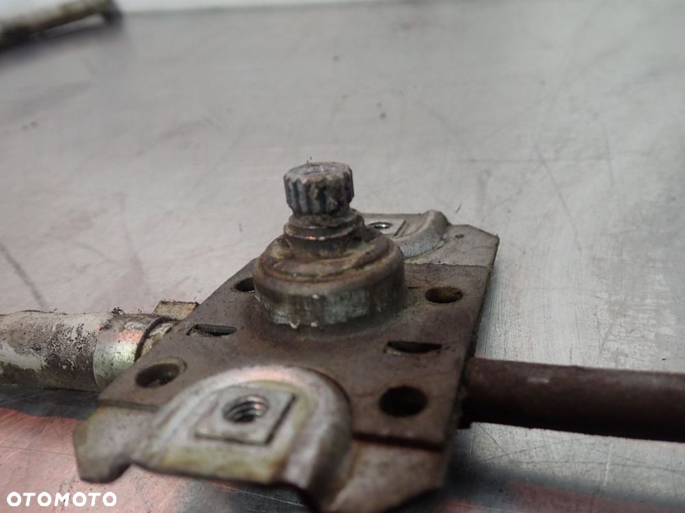 PODNOŚNIK SZYB PRAWY PRZÓD VOLKSWAGEN T3 - 2