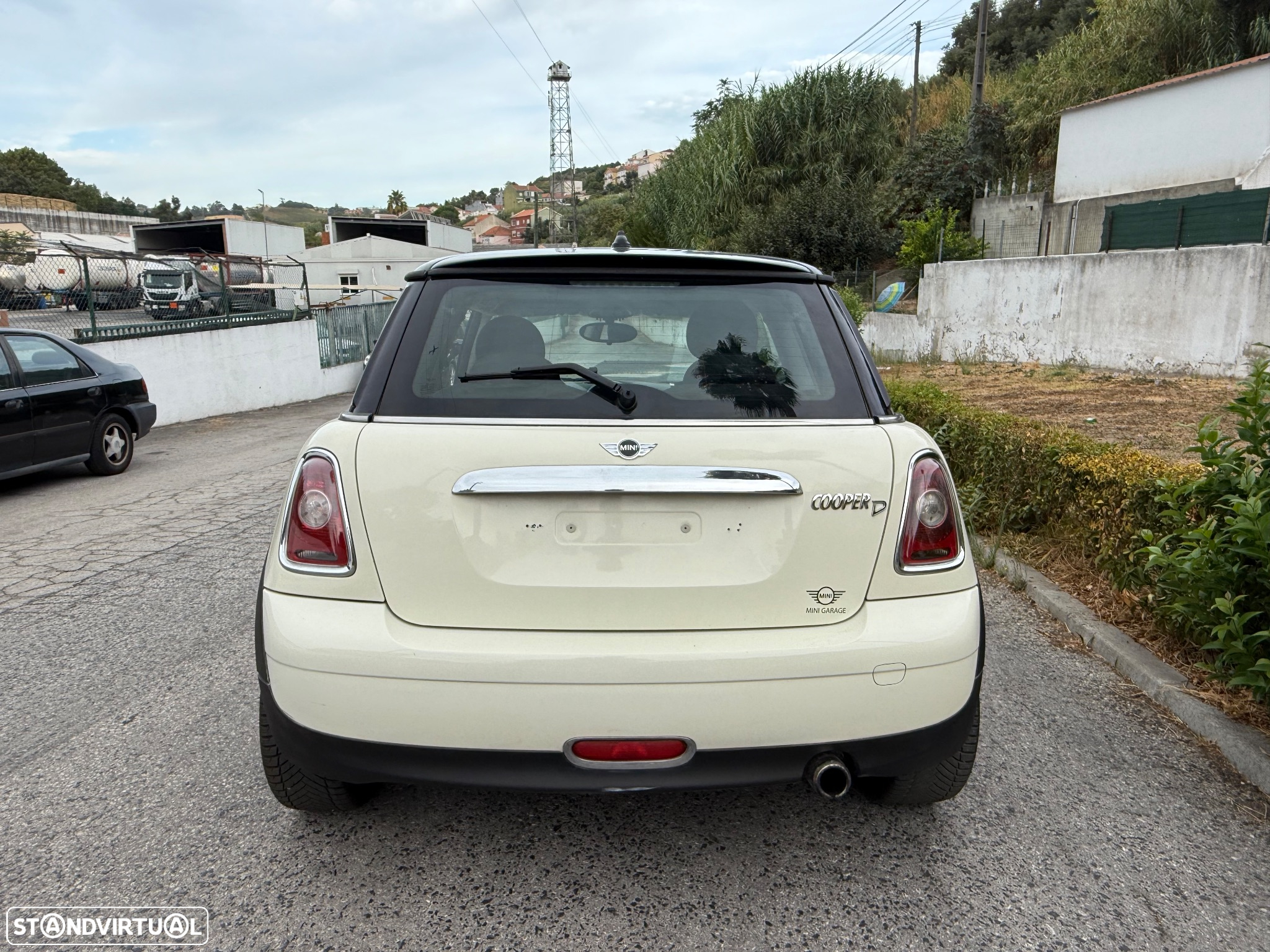 MINI 3 Portas Cooper D - 16