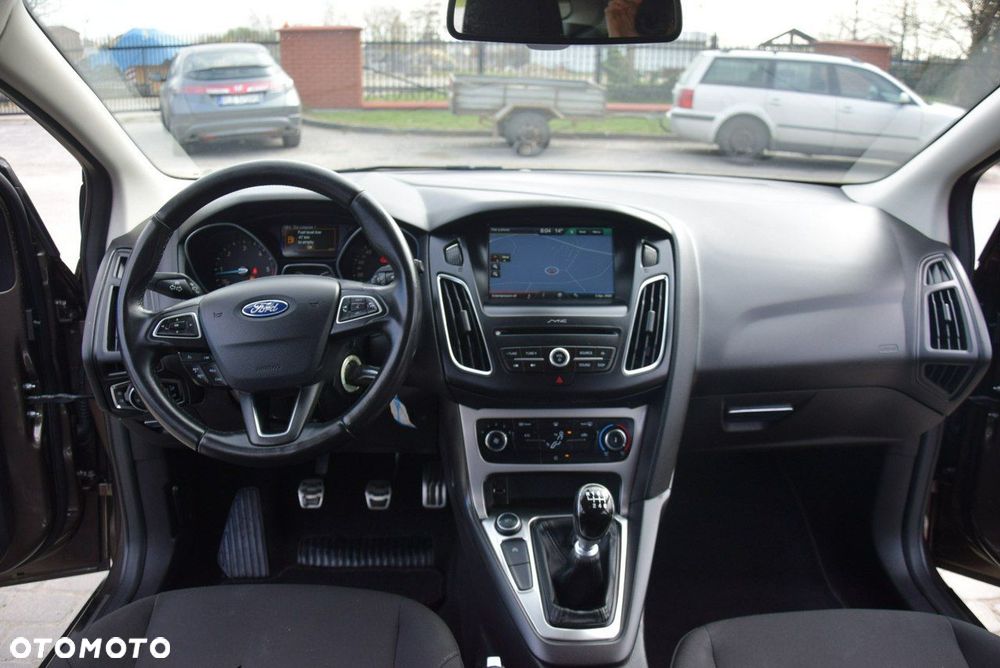 Ford Focus 1.5 EcoBlue STart-Stopp-System TITANIUM - 20