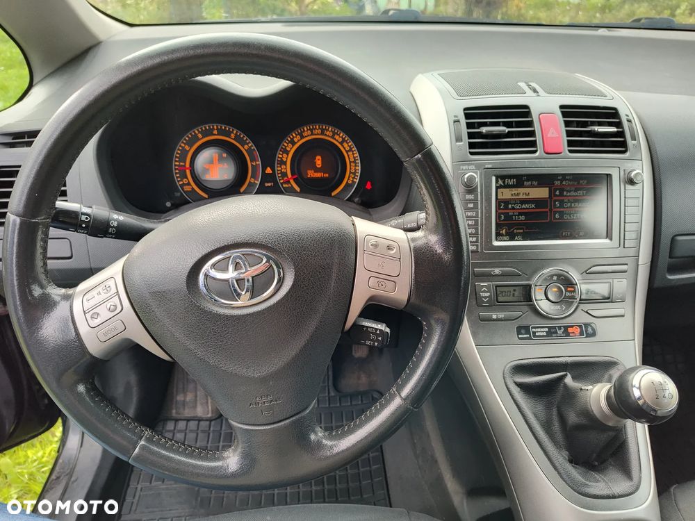 Toyota Auris - 7