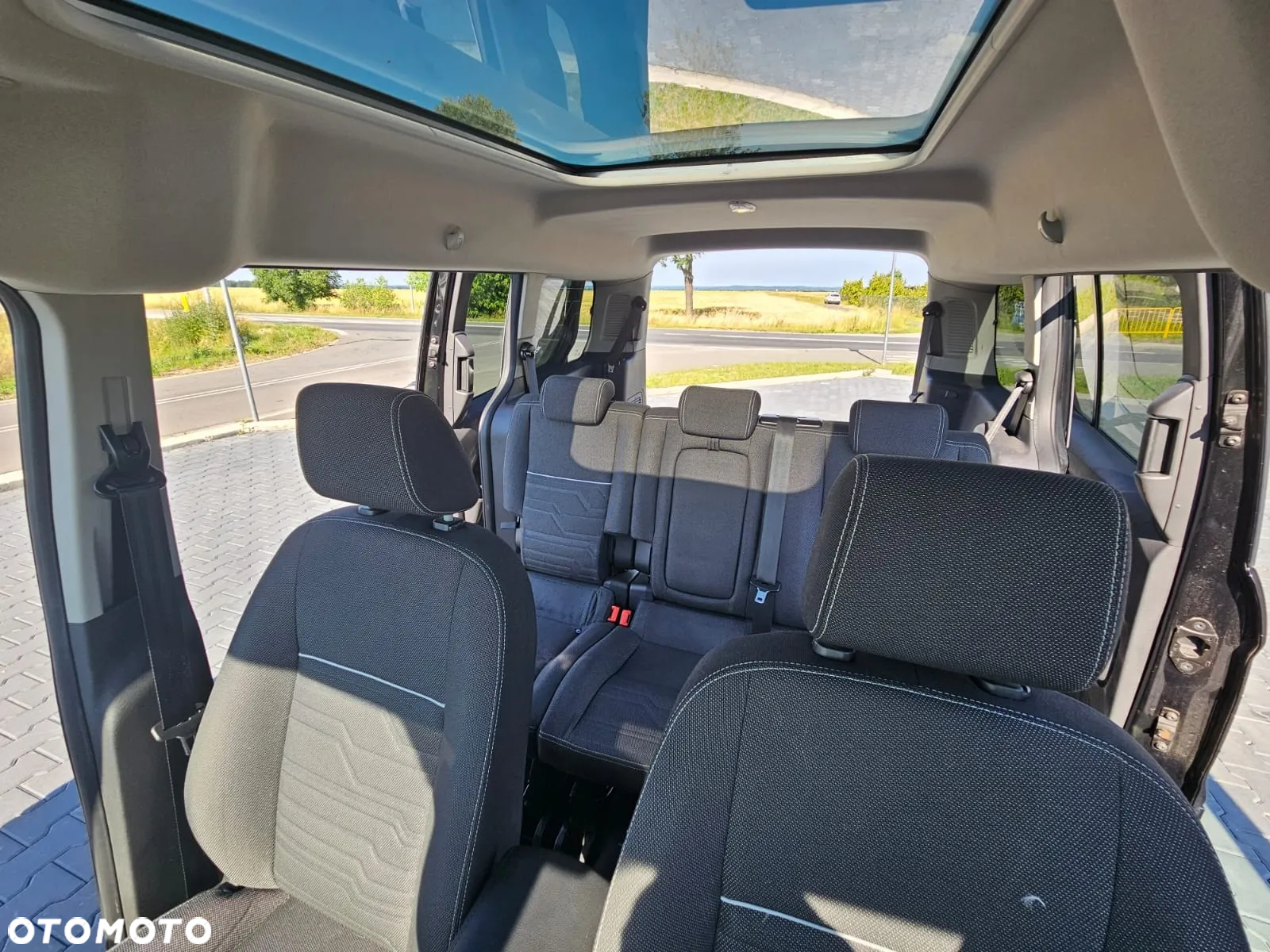 Ford Tourneo Connect Grand - 17