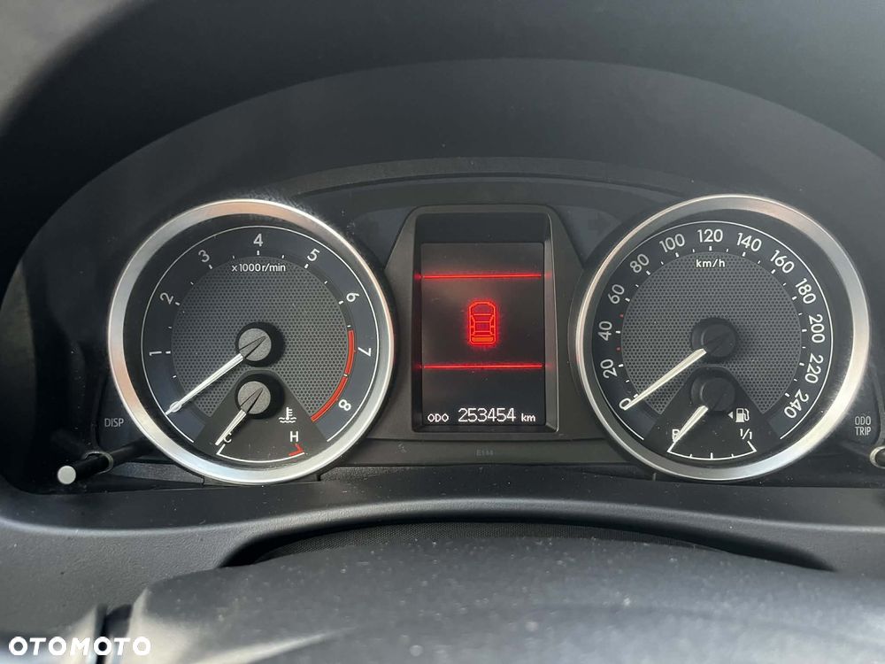 Toyota Auris 1.6 Premium + - 9