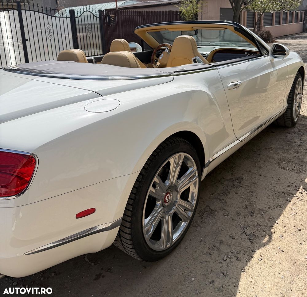 Bentley Continental GT V8 Convertible - 4
