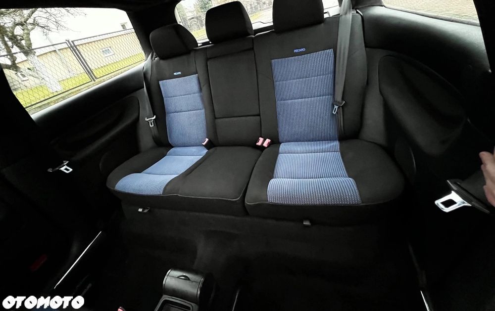 Volkswagen Golf - 26