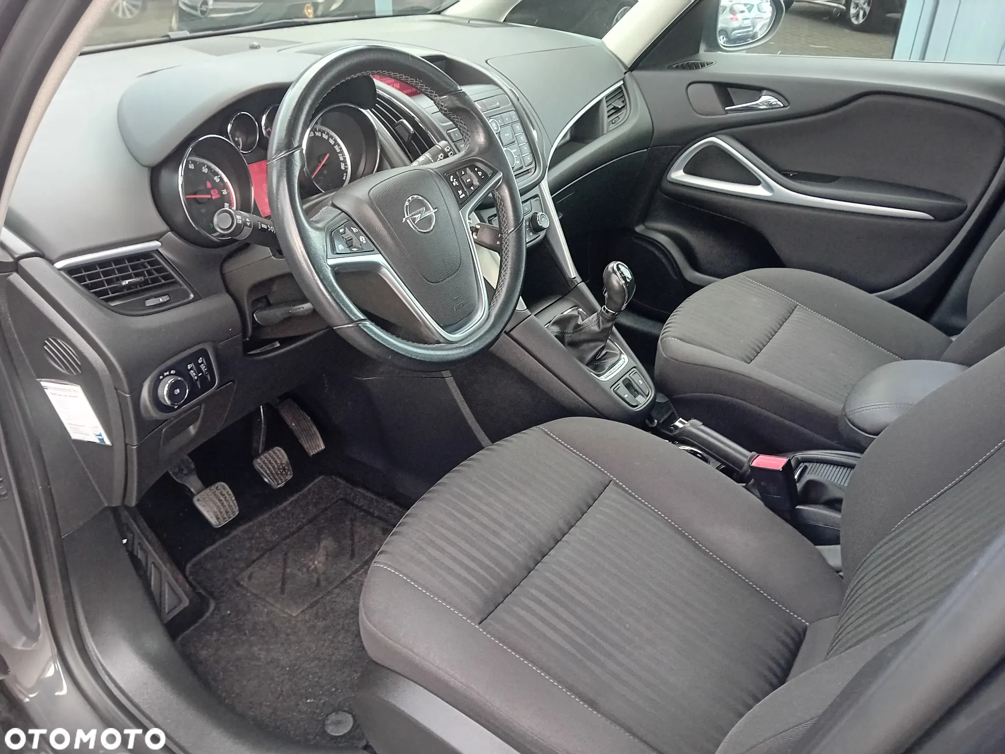 Opel Zafira - 13