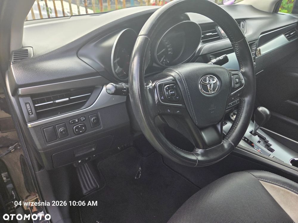 Toyota Avensis 1.8 Premium MS - 8
