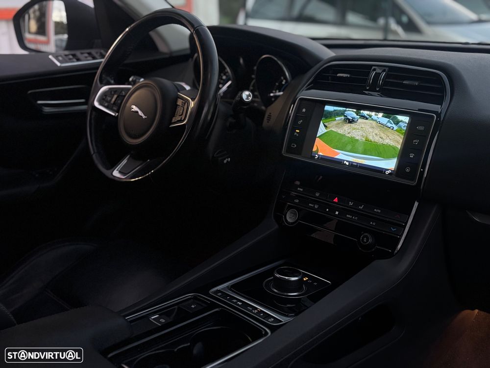 Jaguar F-Pace 2.0 i4D Prestige AWD Aut. - 5