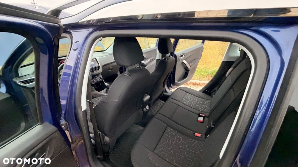 Peugeot 2008 - 11