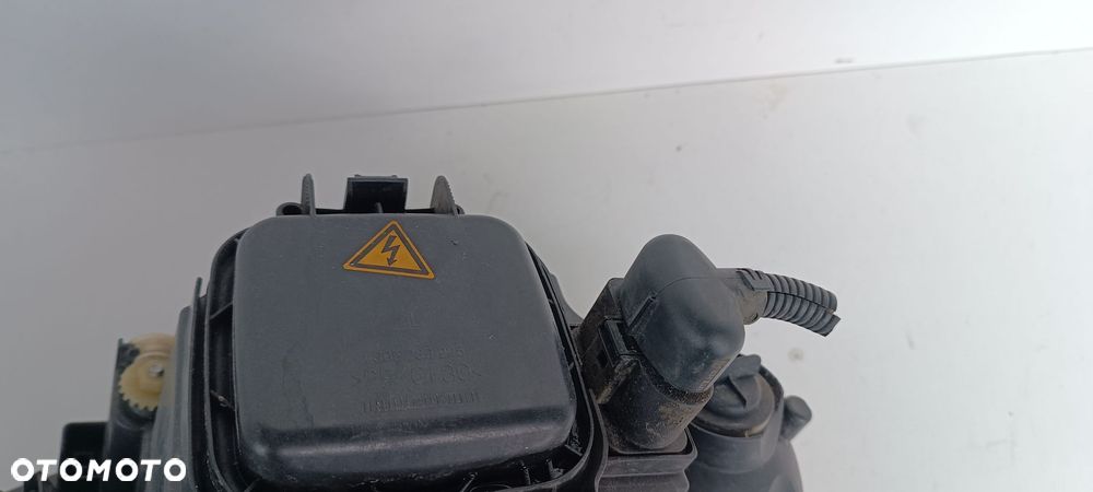 AUDI A3 8P XENON LAMPA PRAWA PRZÓD PRZEDNIA EU 8P0941004D - 11