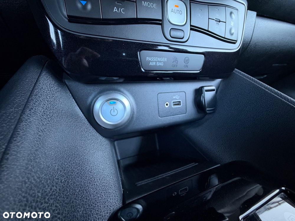 Nissan Leaf 40kWh Acenta - 19
