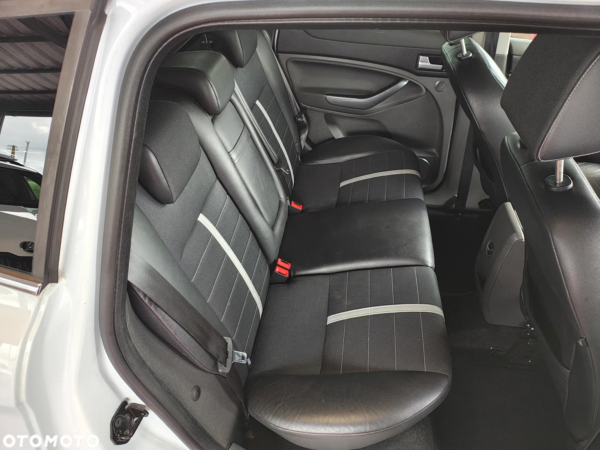 Ford Kuga 2.0 TDCi 4WD Titanium - 20