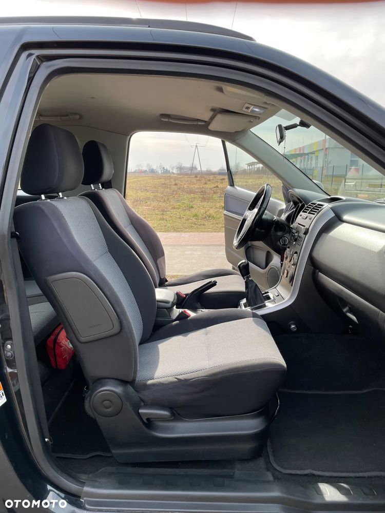 Suzuki Grand Vitara 1.6 - 32