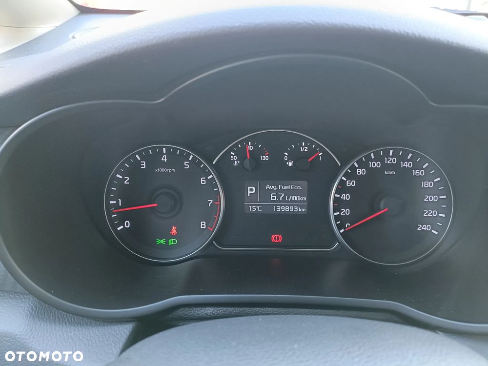 Kia Carens 2.0 GDI L - 17