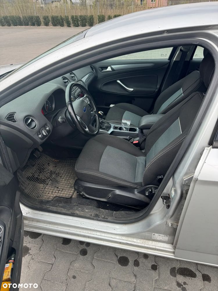 Ford Mondeo 1.6 TDCi Trend - 17