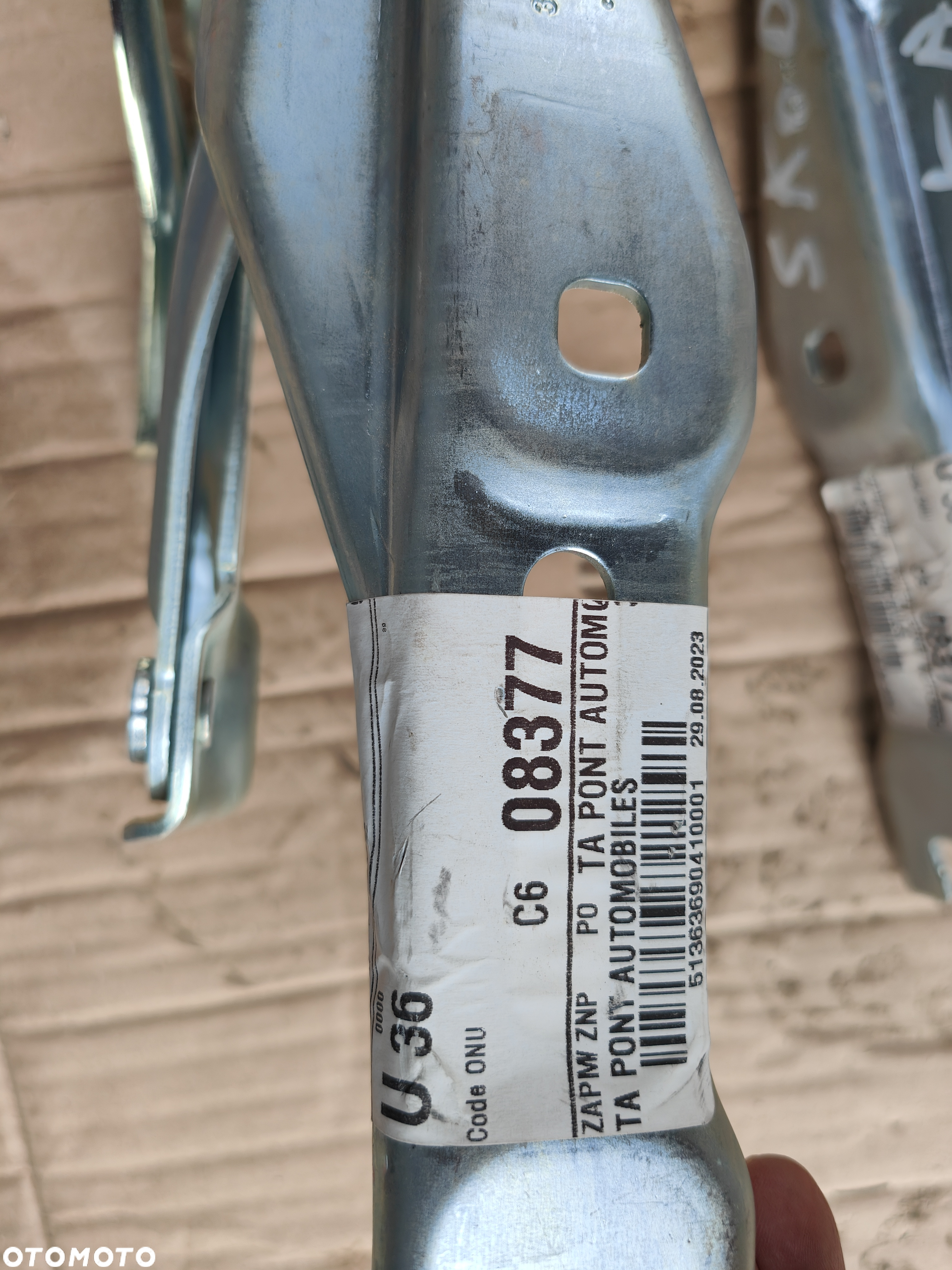 Skoda Scala Kamiq Zawias maski prawy lewy nowy 654823302 - 2