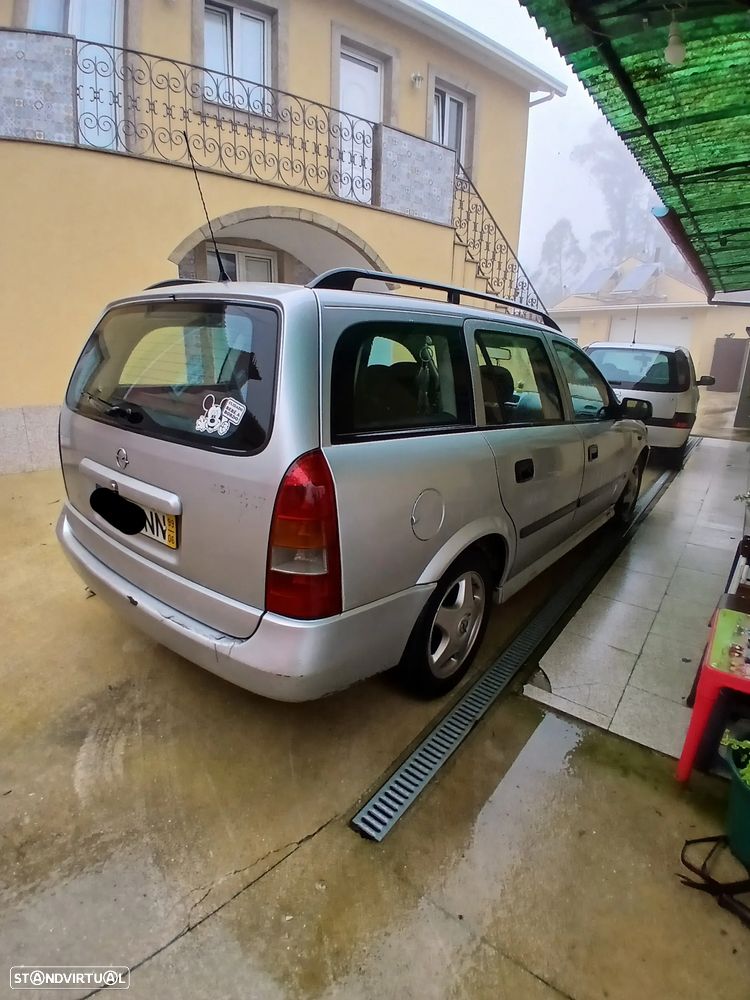 Opel Astra Caravan 1.7 DTL Club - 4