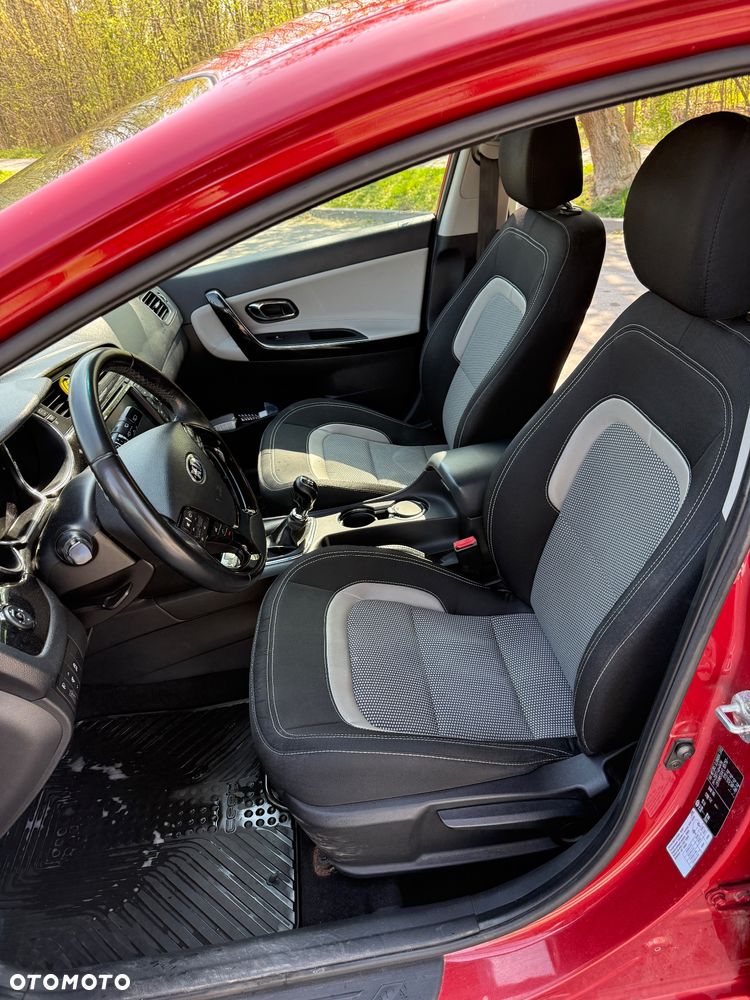 Kia Ceed 1.6 GDI L Business Line - 6