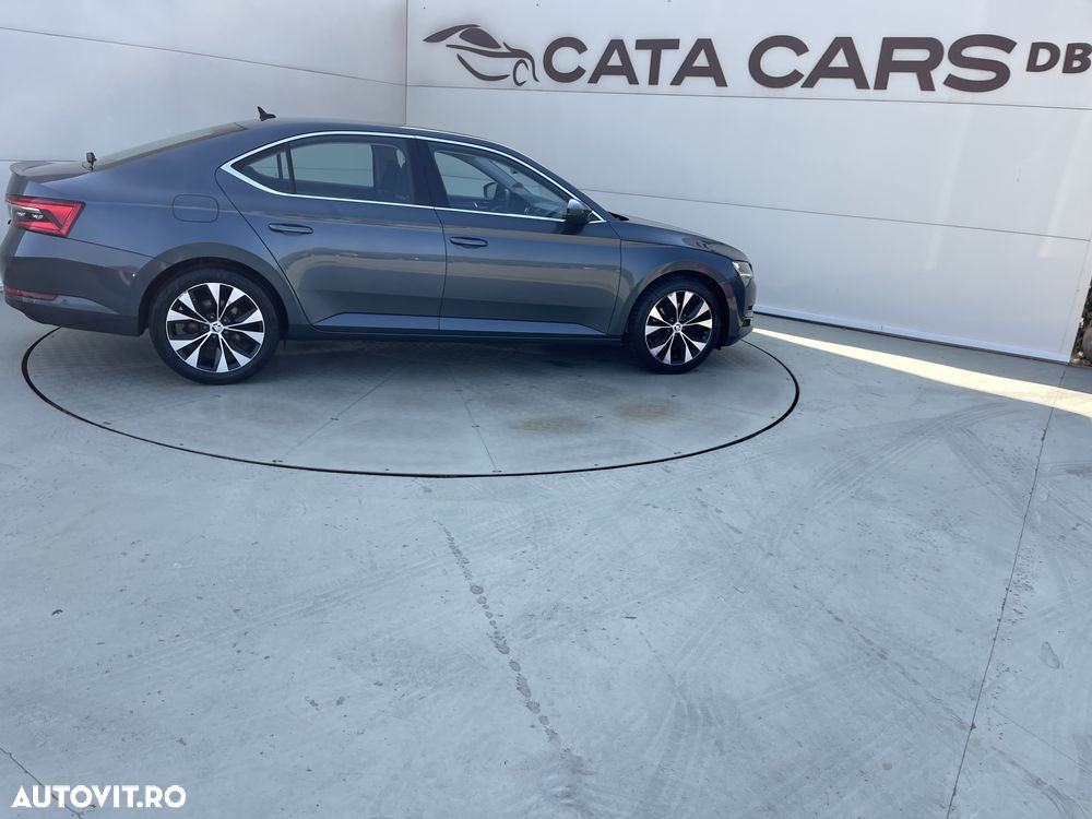 Skoda Superb 2.0 TDI DSG Selection - 15