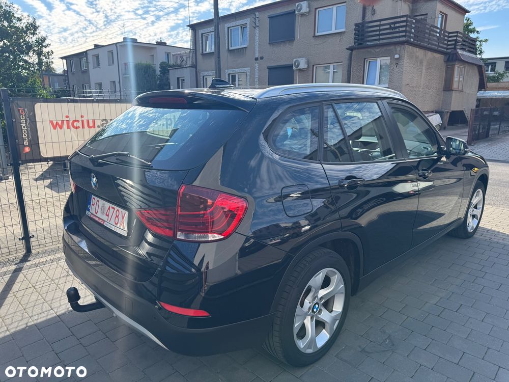 BMW X1 sDrive18d xLine - 13