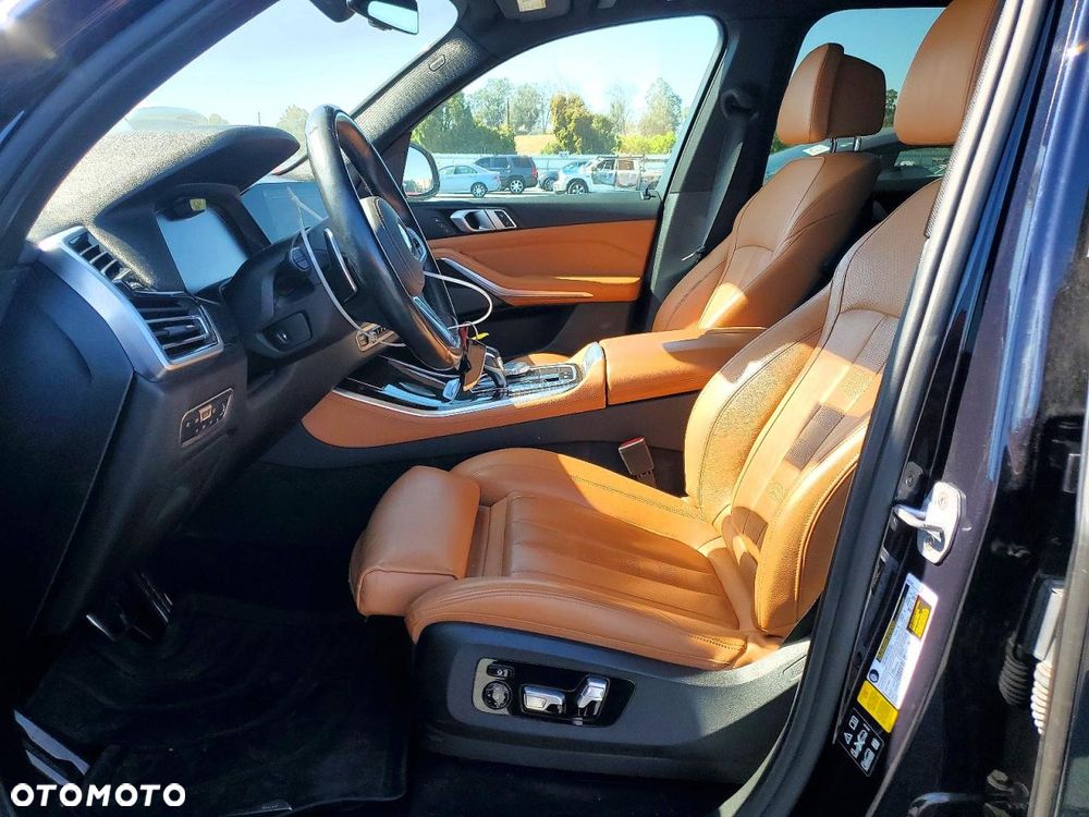 BMW X5 xDrive40i - 8