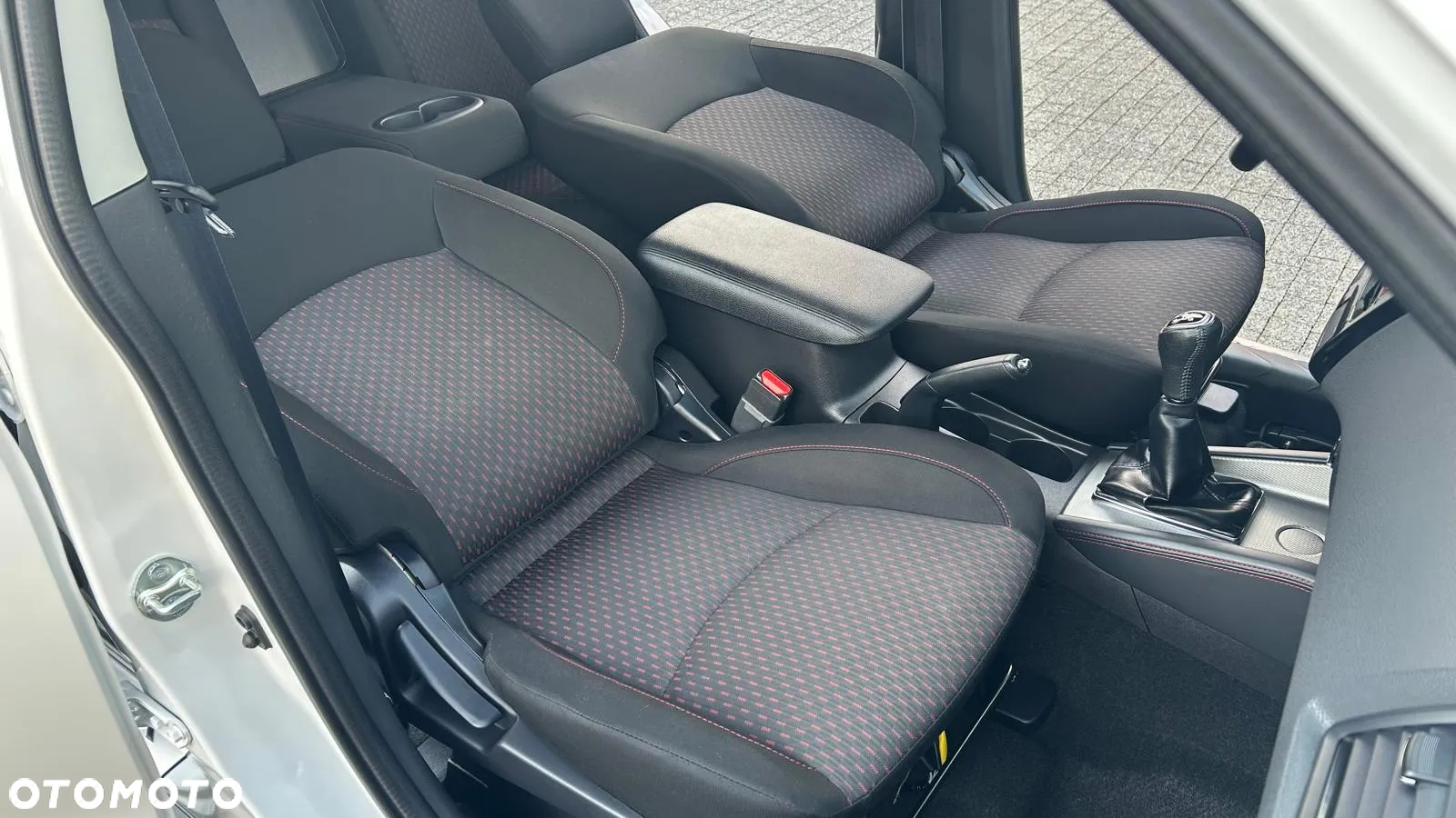 Mitsubishi ASX 1.6 Blue Sky Edition - 28