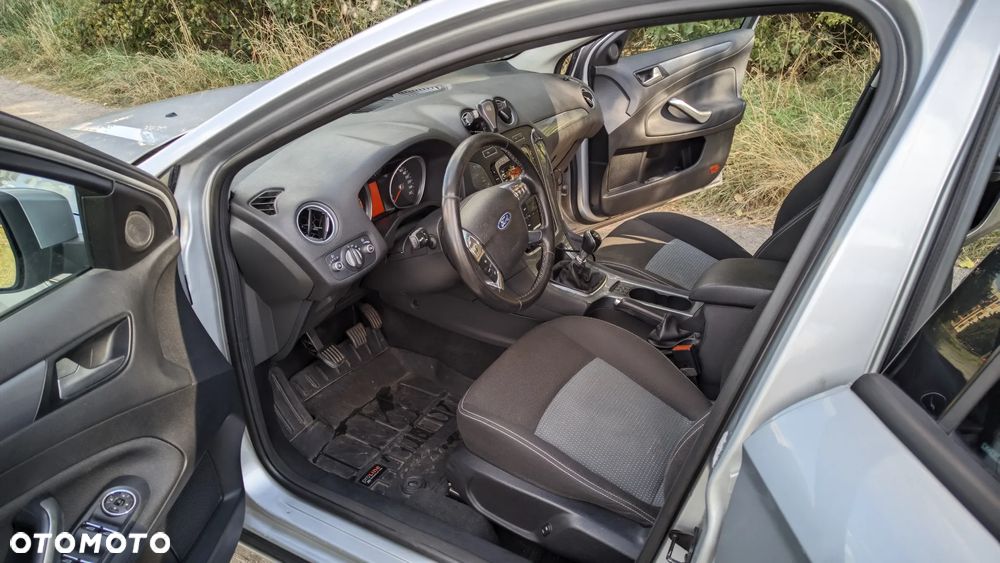 Ford Mondeo Turnier 2.0 TDCi Trend - 15