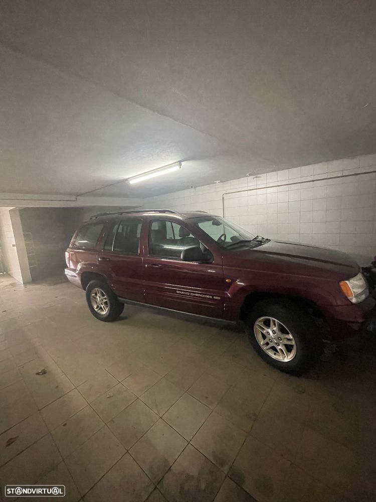 Jeep Grand Cherokee - 1