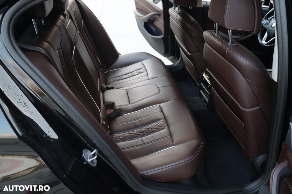 BMW Seria 5 540i xDrive Aut. Luxury Line - 13