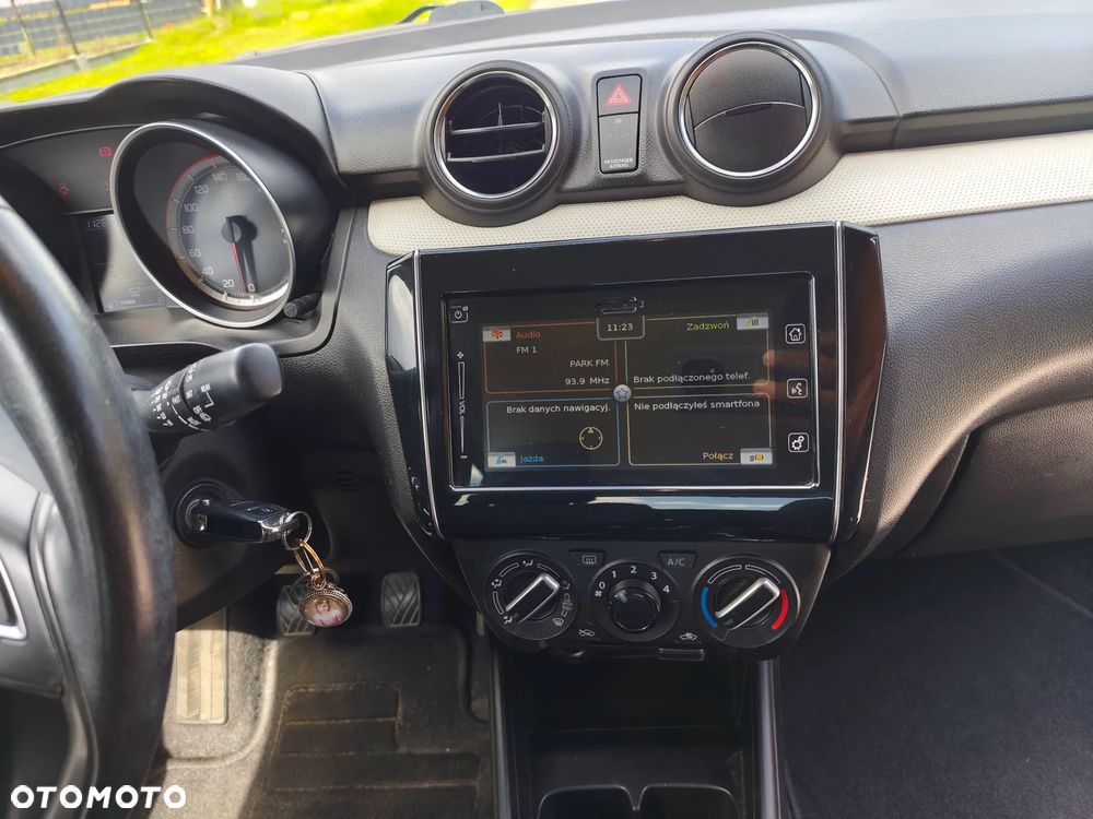 Suzuki Swift 1.2 Premium - 5