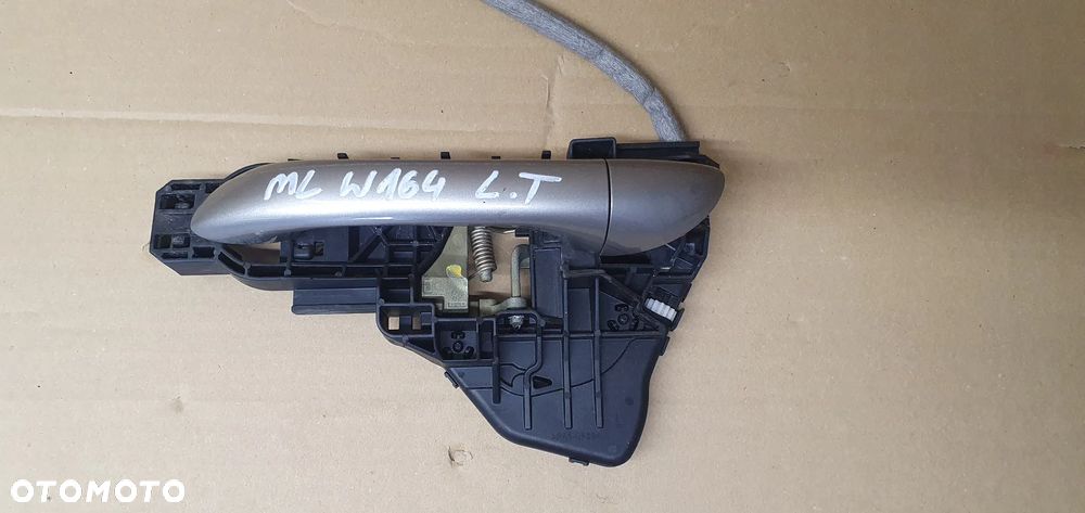 Klamka zewnętrzna lewy tył tylna lewa Mercedes ML W164 - 2