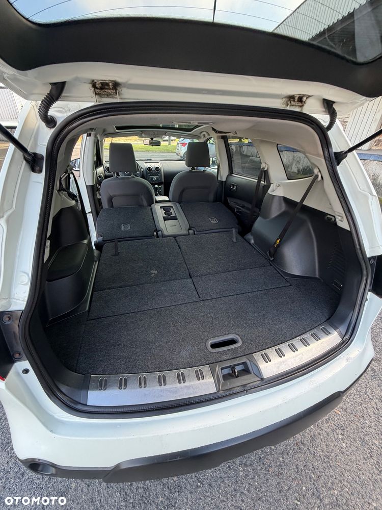Nissan Qashqai+2 2.0 Acenta - 17