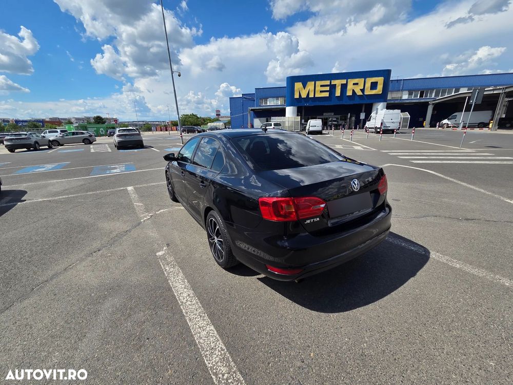 Volkswagen Jetta 1.6 TDI CR DPF Comfortline - 10