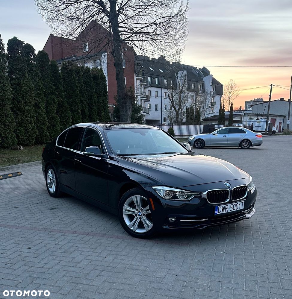 BMW Seria 3 330i Luxury Line sport - 8