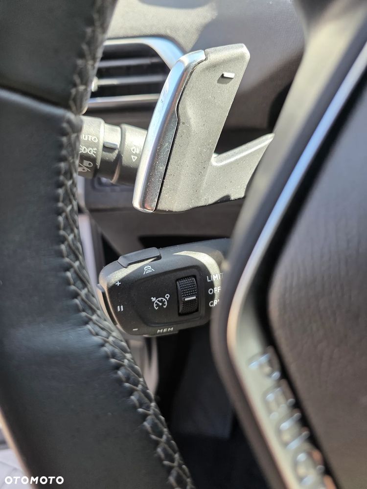 Peugeot 3008 1.6 PureTech GPF Allure S&S EAT8 - 26
