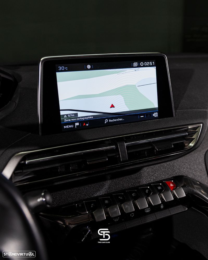 Peugeot 3008 1.2 PureTech Allure Pack EAT8 - 17