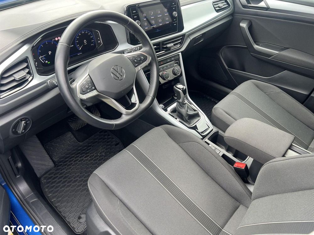 Volkswagen T-Roc - 10
