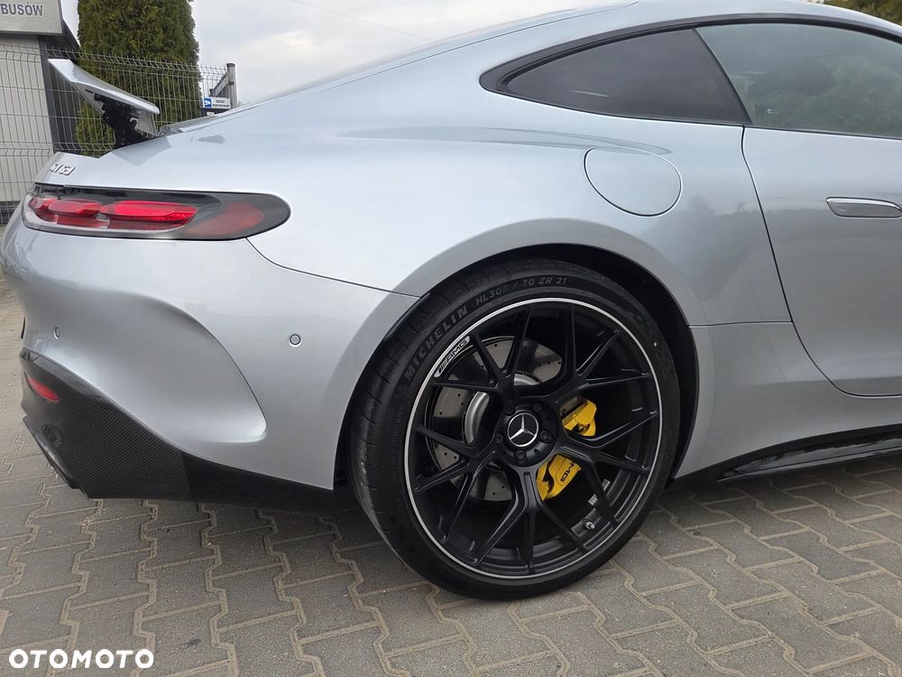 Mercedes-Benz AMG GT 63 4MATIC+ - 11