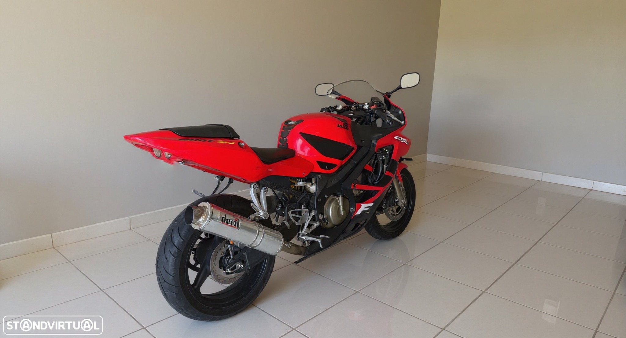 Honda CBR F sport - 3