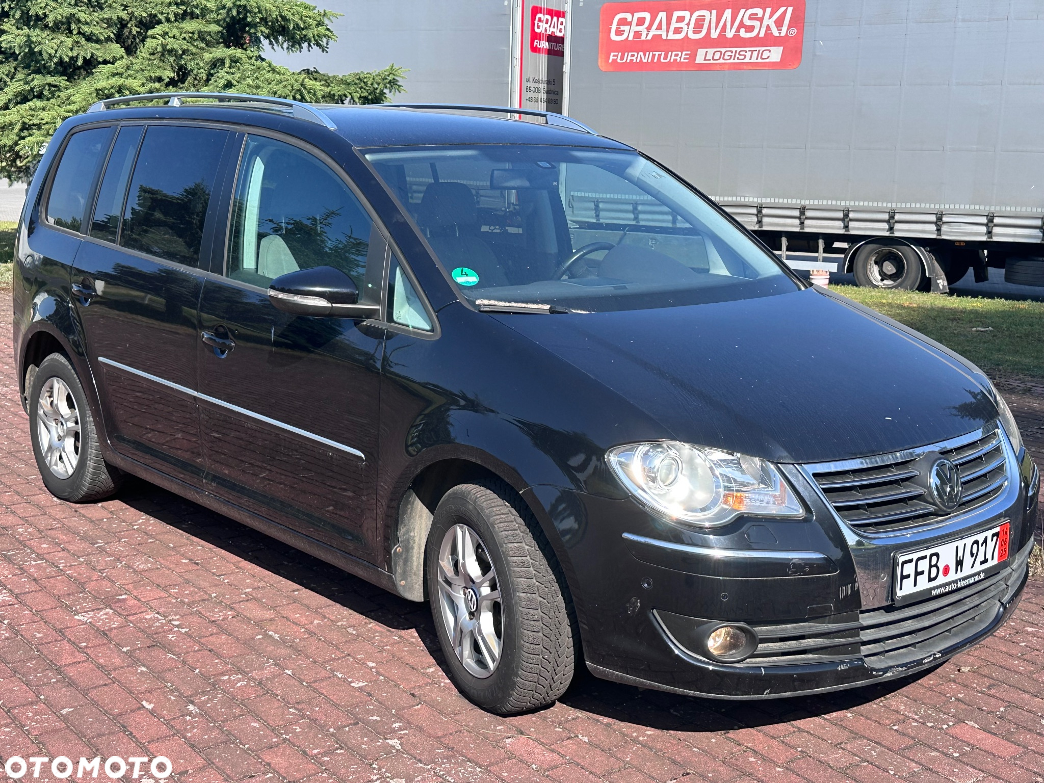 Volkswagen Touran - 4