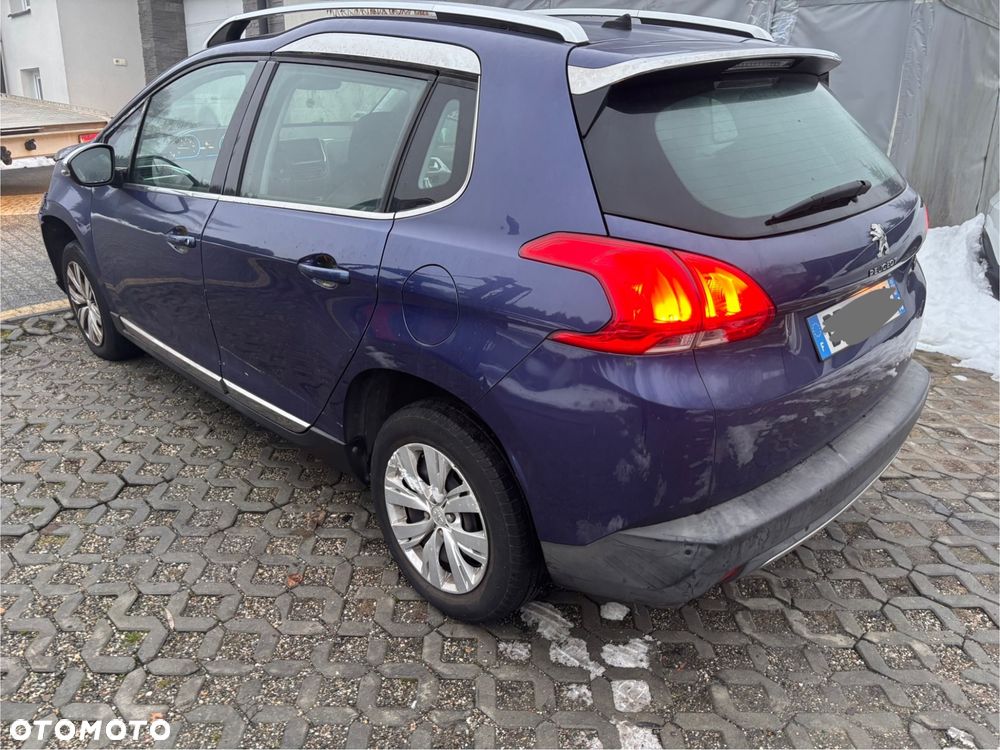Peugeot 2008 - 5
