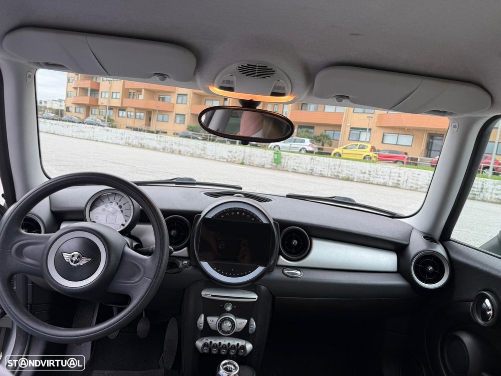 MINI 3 Portas One 1.6 - 10