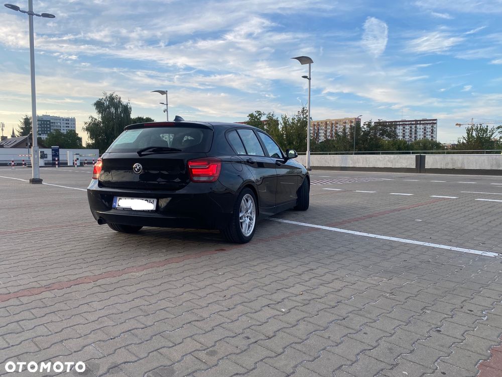 BMW Seria 1 116i - 3