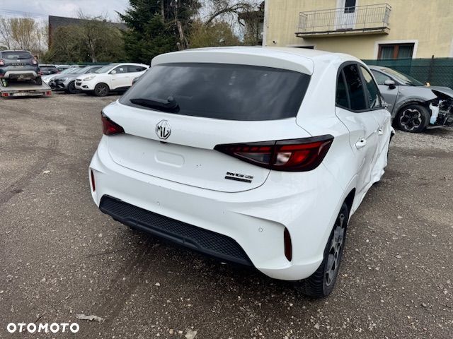 MG MG3 1.5 HEV+ Standard - 11