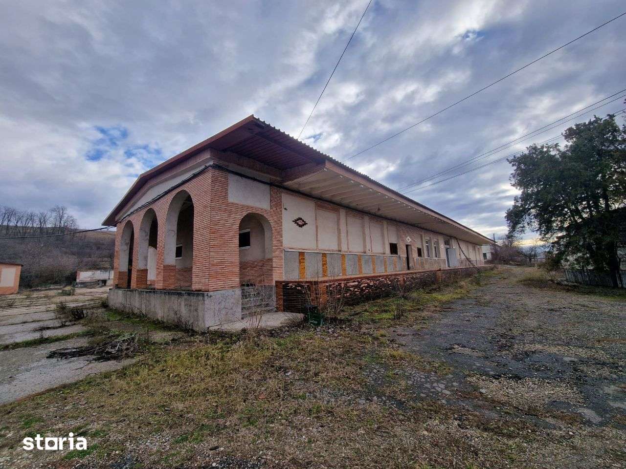 Teren 3 Hectare + Hale - Spatii Productie - Imagine principală: 4/15