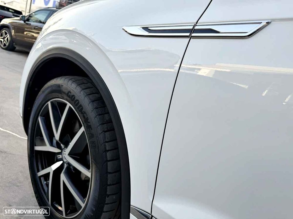 VW Touareg 3.0 TDI V6 Elegance Plus - 54