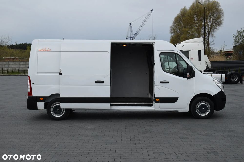 Renault MASTER / L3H2 / 2.3 - 150 KM / 3 OSOBY / DOSTAWCZE / BLASZAK / DUŻY WYŚWIETLACZ / KLIMA / TEMPOMAT / KAMERA COFANIA / HAK / SPROWADZONY - 22