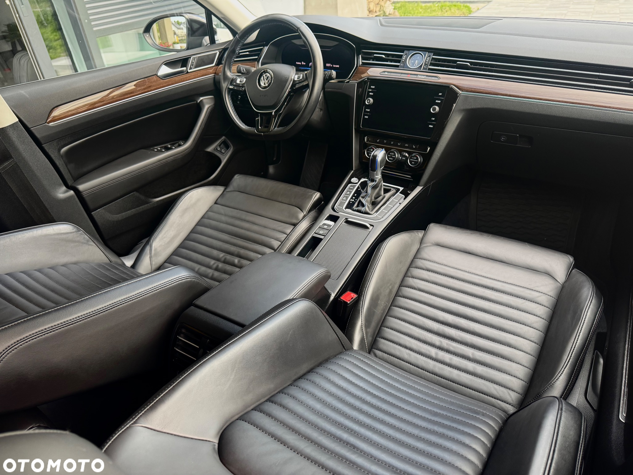 Volkswagen Passat - 24