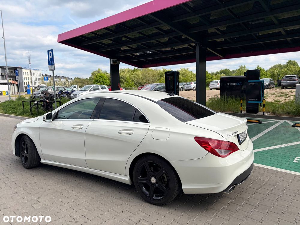 Mercedes-Benz CLA 250 4Matic 7G-DCT Edition 1 - 3